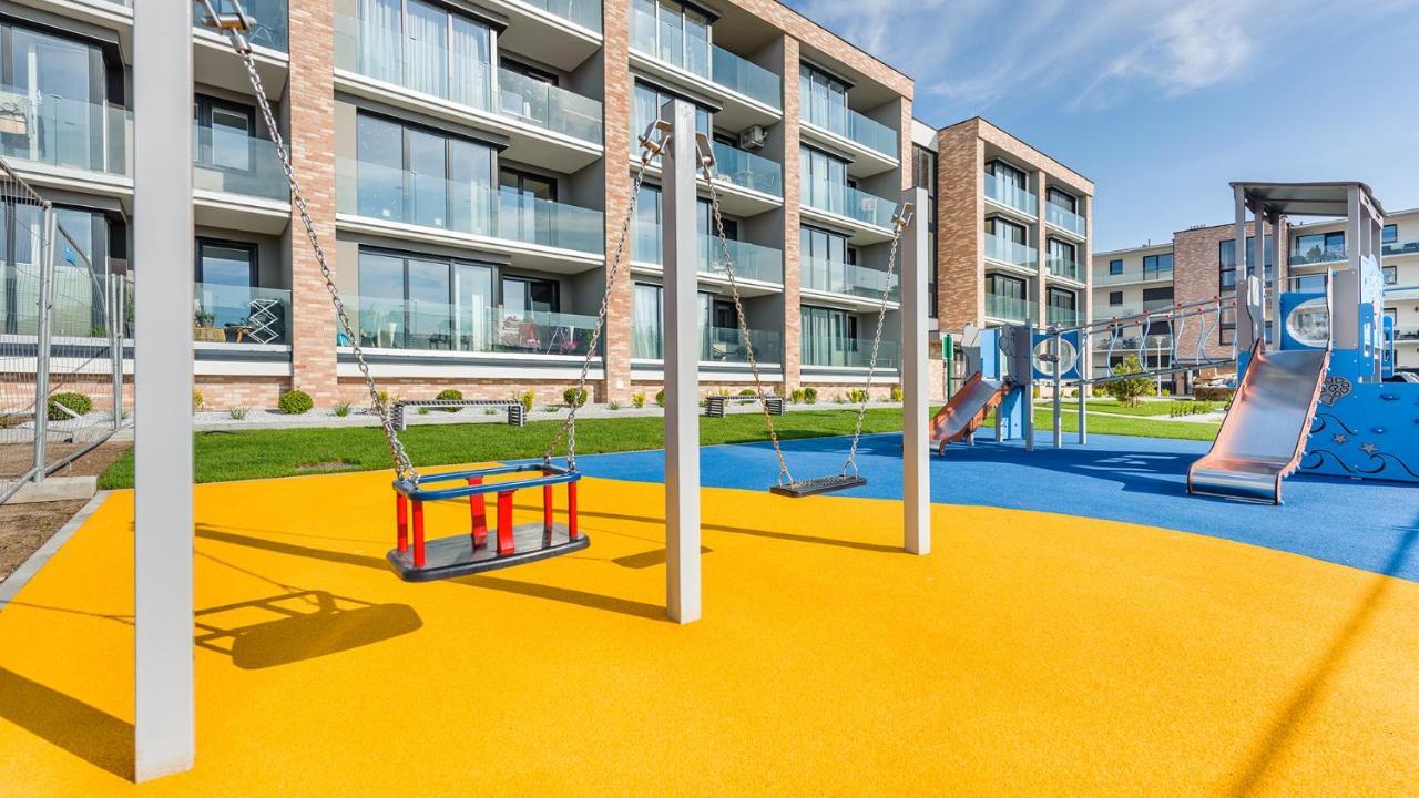 Apartament Modern Z 1 Sypialnia 2 F Perlowa Przystan - Holiday City Apartamento Kołobrzeg Exterior foto